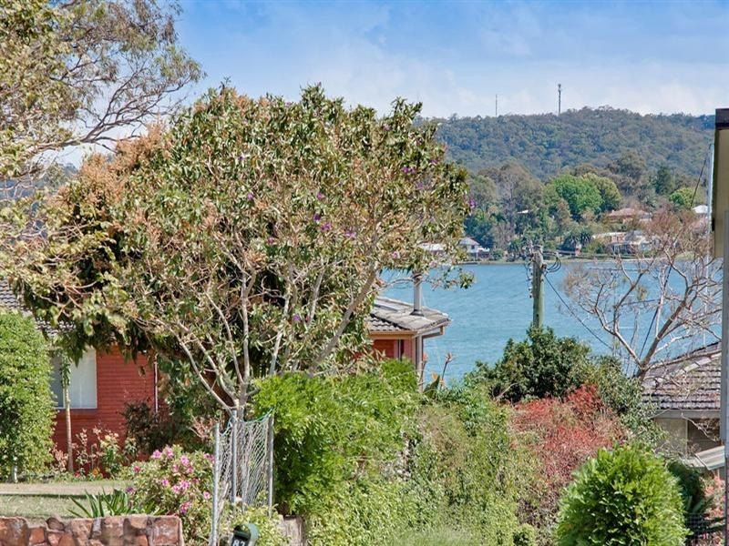 Bolton Point NSW 2283