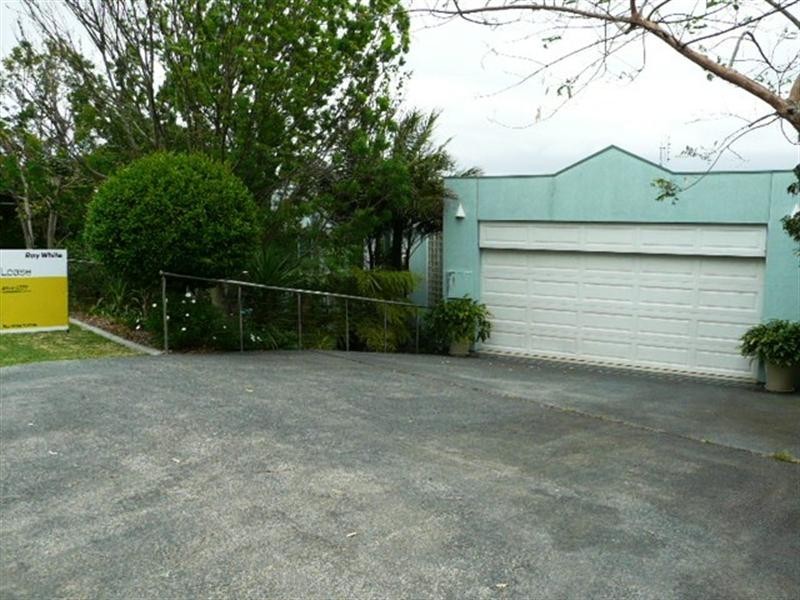 76 Sunlight Parade, Fishing Point NSW 2283