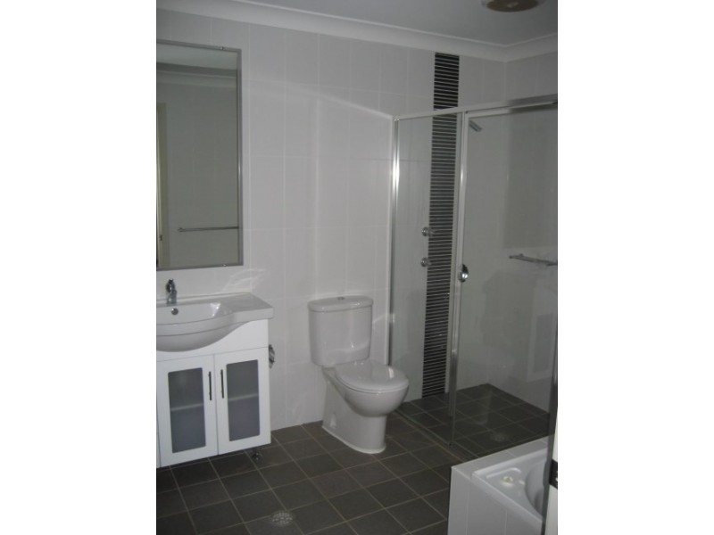 41 Kestrel Circuit, Shortland NSW 2307