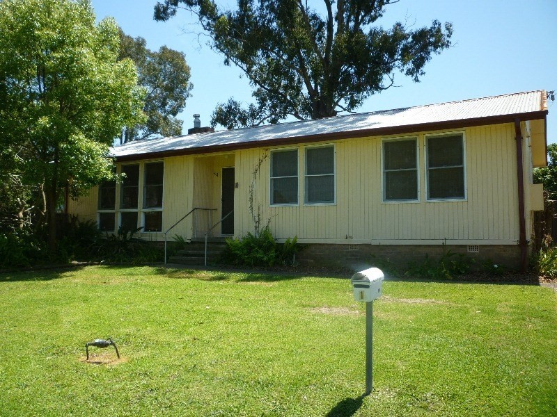 1 Gainford Street, Booragul NSW 2284
