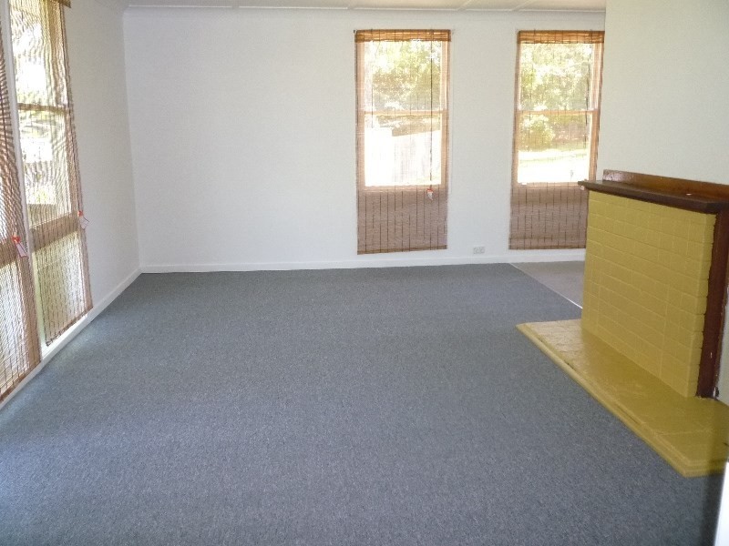 1 Gainford Street, Booragul NSW 2284