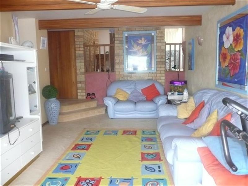 94 Sealand Road, Fishing Point NSW 2283