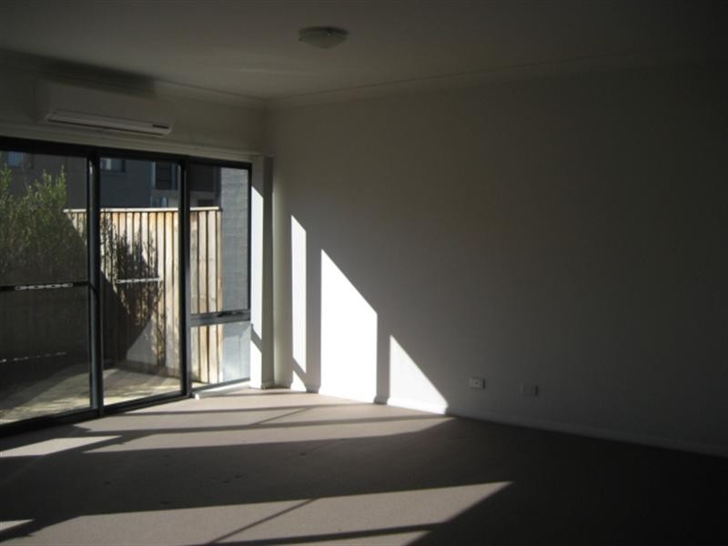 26 Kestrel Cir, Shortland NSW 2307