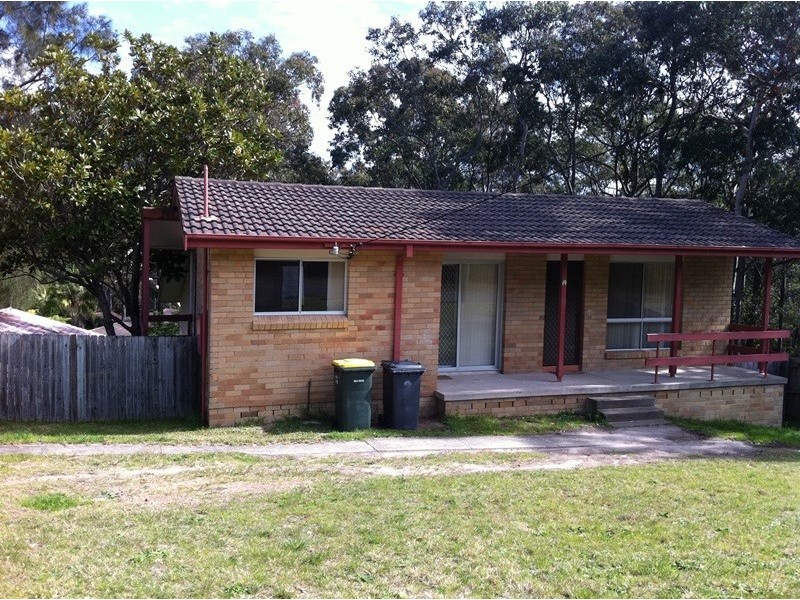 65 The Ridgeway, Bolton Point NSW 2283
