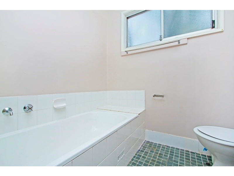 65 The Ridgeway, Bolton Point NSW 2283