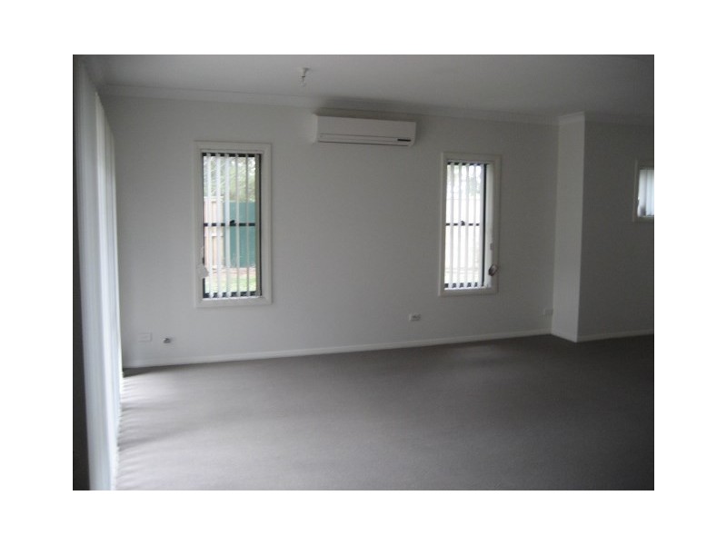 55 Kestral Circuit, Shortland NSW 2307