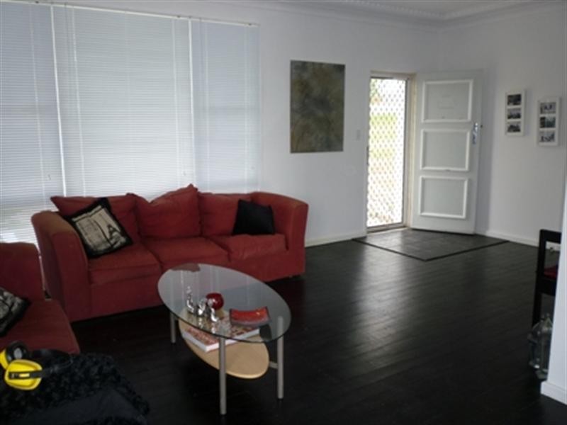 30 Barina Avenue, Kilaben Bay NSW 2283