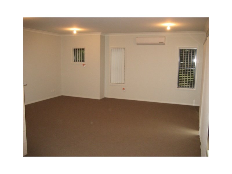 23 Kestrel Circuit, Shortland NSW 2307