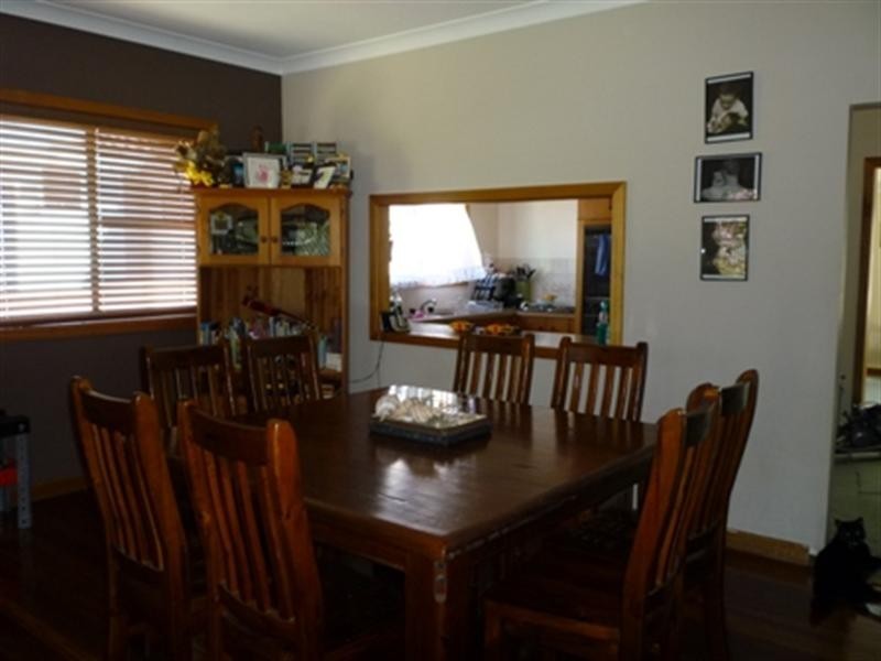 61 Middle Point Road, Bolton Point NSW 2283