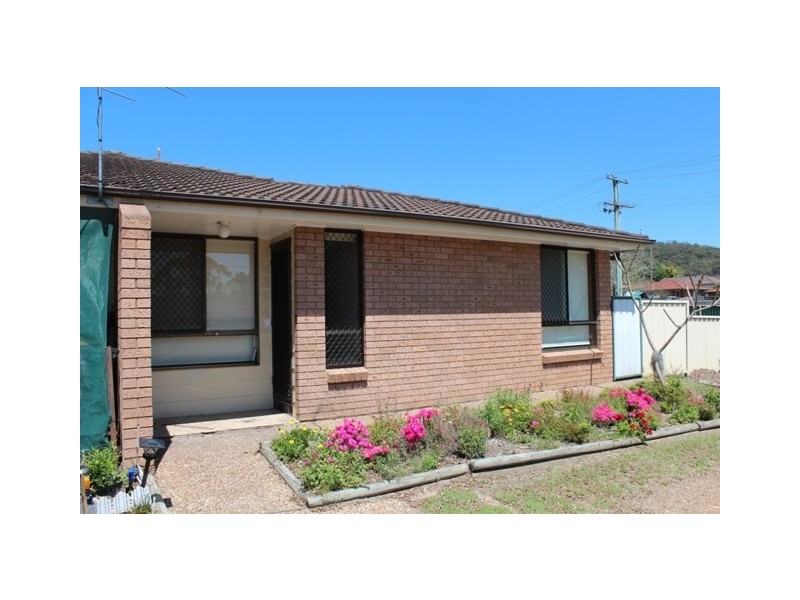 2/2a Cook Street, Toronto NSW 2283