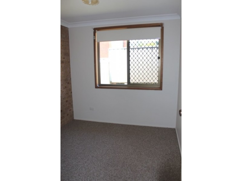 2/2a Cook Street, Toronto NSW 2283