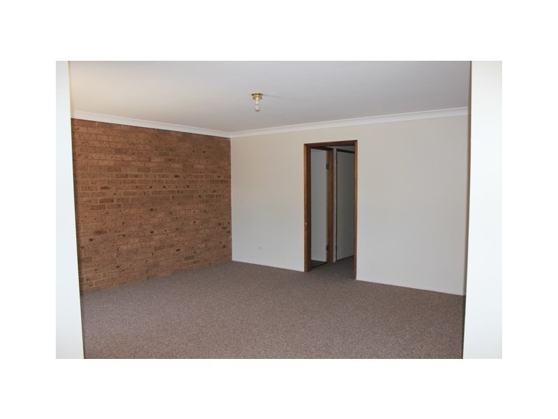 2/2a Cook Street, Toronto NSW 2283