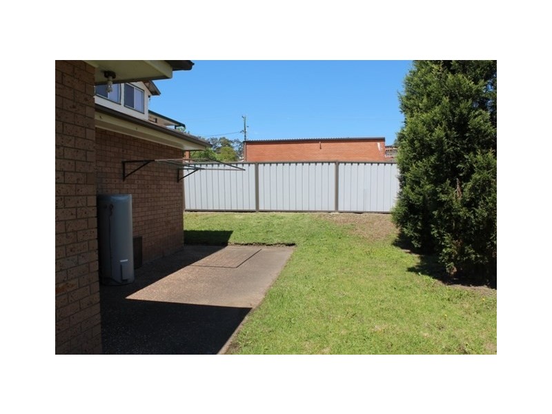 2/2a Cook Street, Toronto NSW 2283