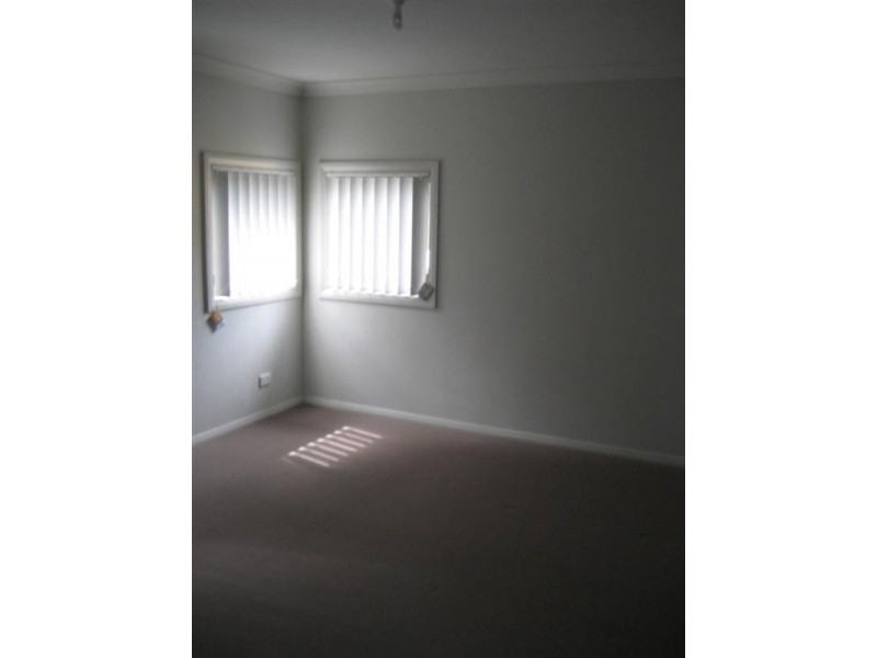 39 Kestral Circuit, Shortland NSW 2307