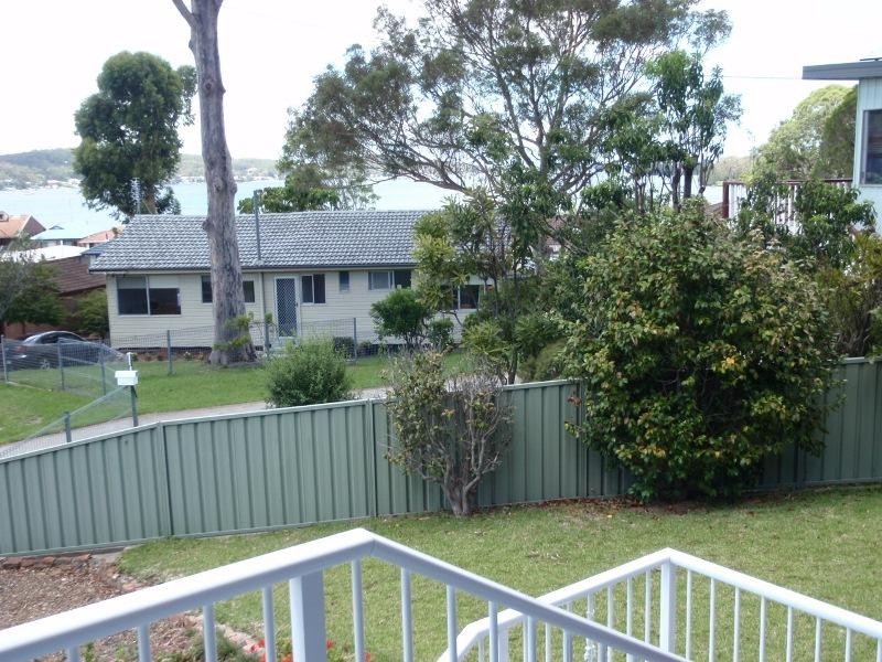 7 Ralfe Crescent, Kilaben Bay NSW 2283