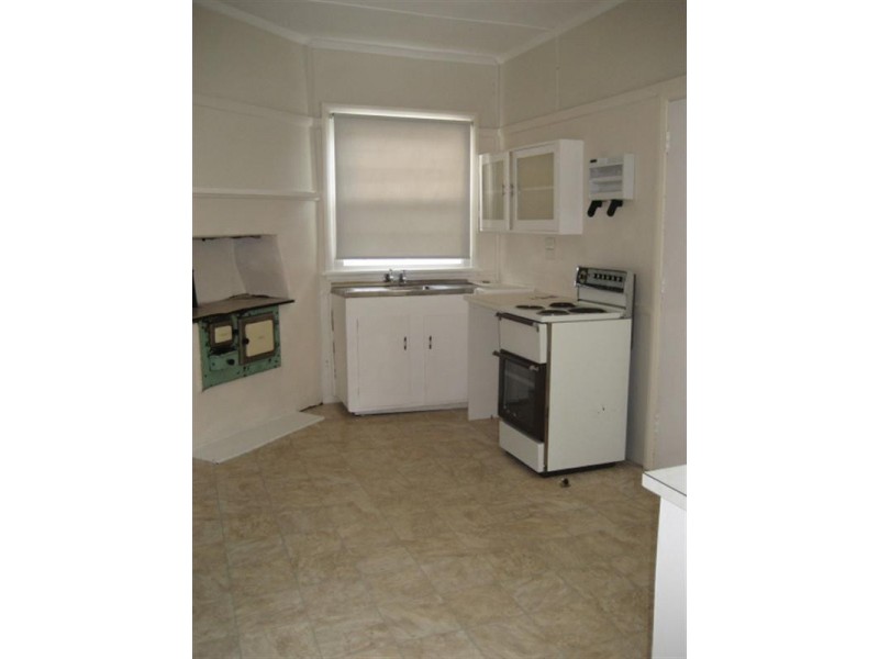 2 Marmong Street, Booragul NSW 2284