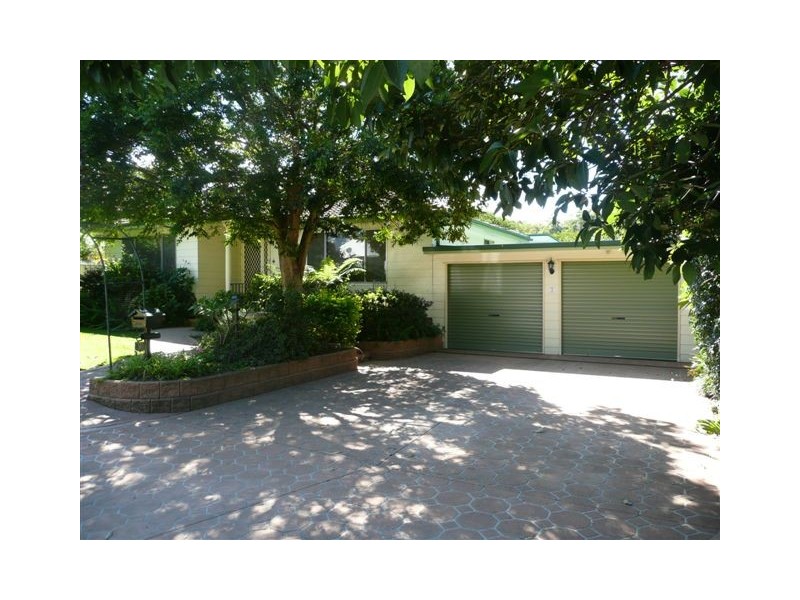 9 Macquarie Road, Fennell Bay NSW 2283