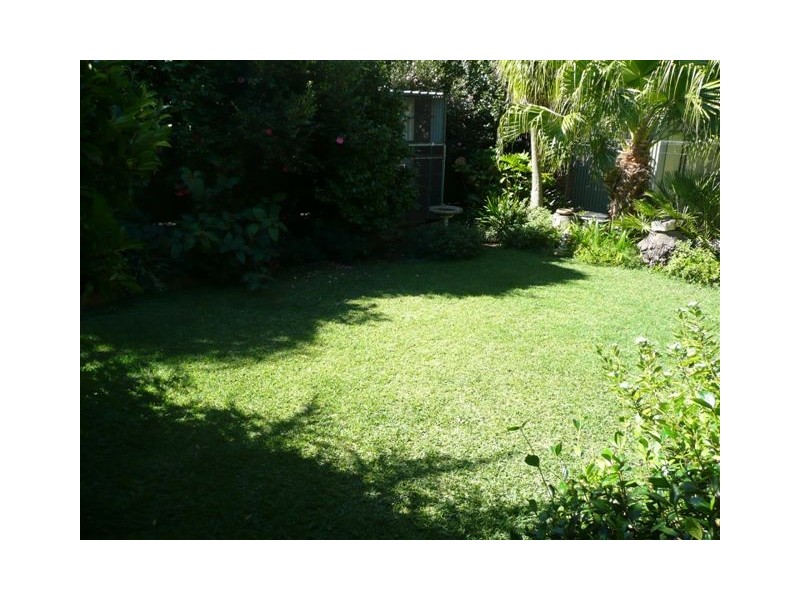 9 Macquarie Road, Fennell Bay NSW 2283