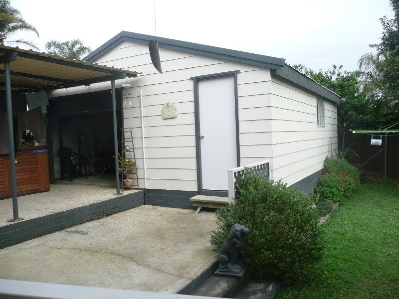 4 Nalya Close, Toronto NSW 2283