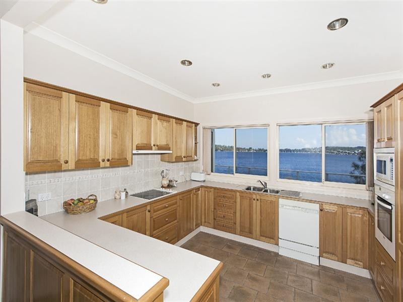 Fishing Point NSW 2283