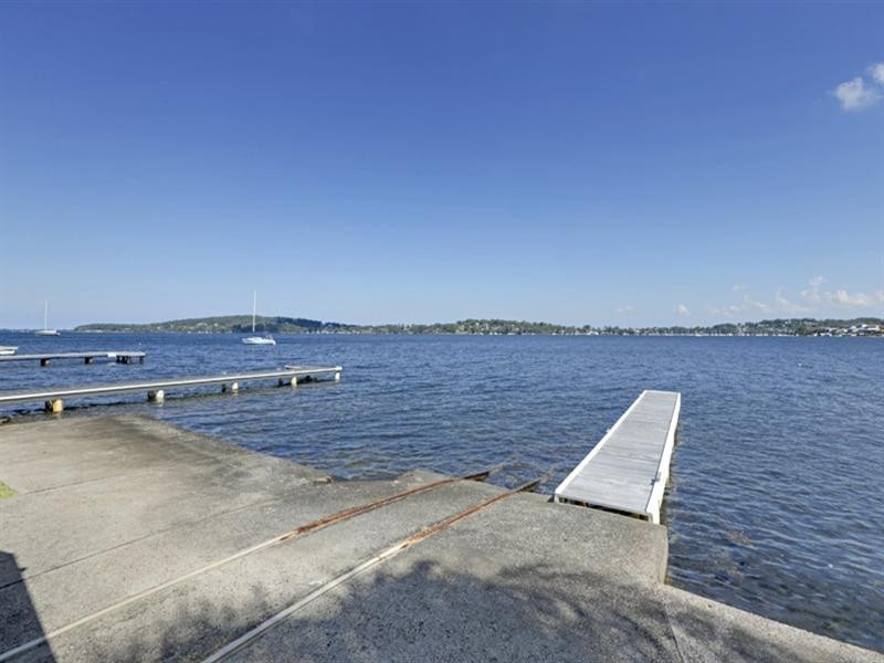 Fishing Point NSW 2283