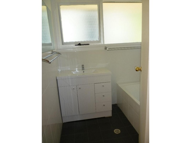 4 Quigley Road, Bolton Point NSW 2283