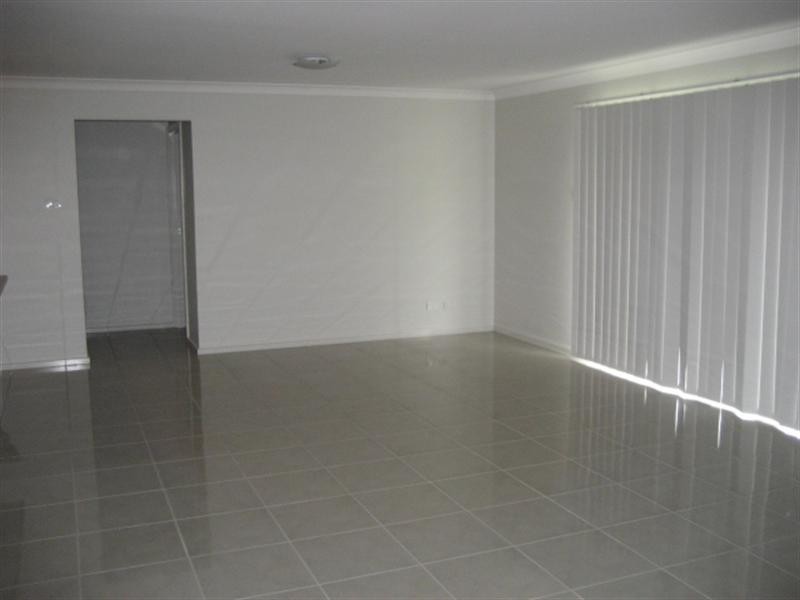 30 Northridge Drive, Cameron Park NSW 2285
