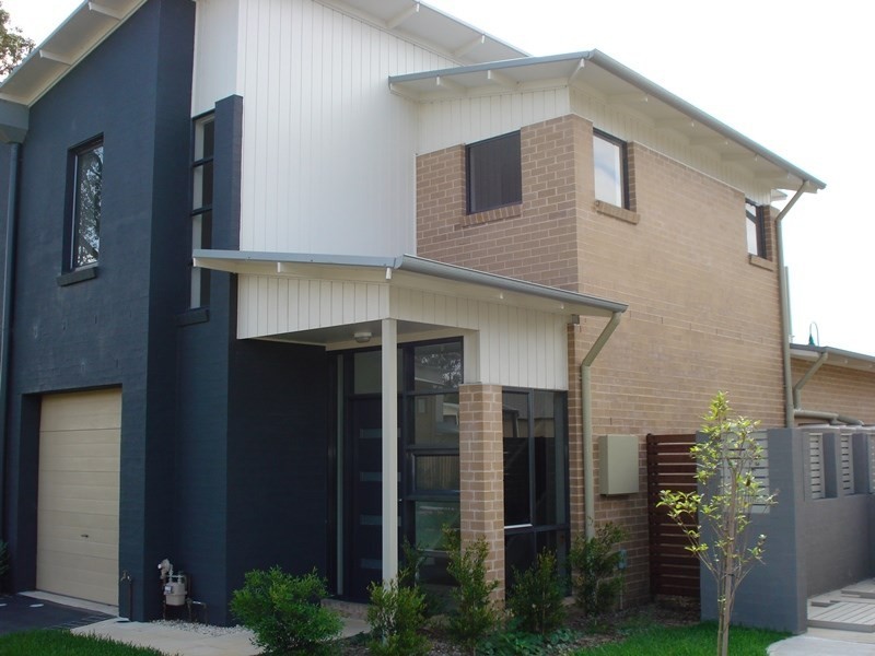 28 Kestrel Circuit, Shortland NSW 2307