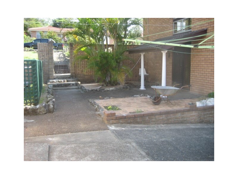 2 Wyera Crescent, Carey Bay NSW 2283