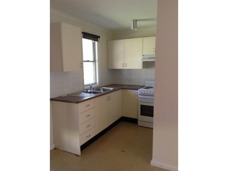 8 Quigley Road, Bolton Point NSW 2283