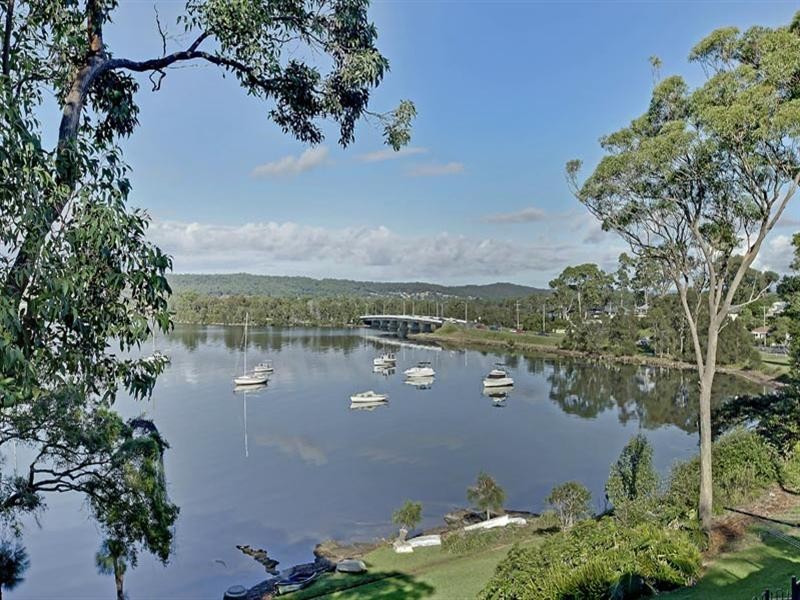 10 Blandford Street, Fennell Bay NSW 2283