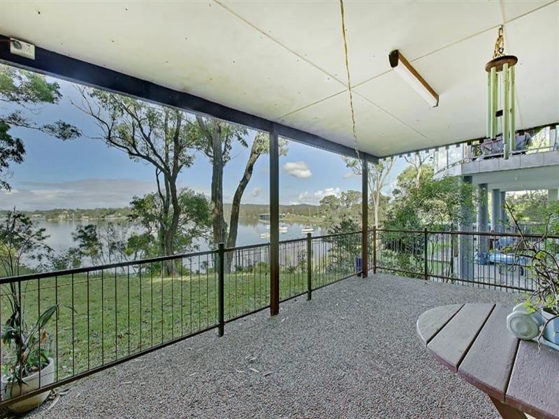 10 Blandford Street, Fennell Bay NSW 2283