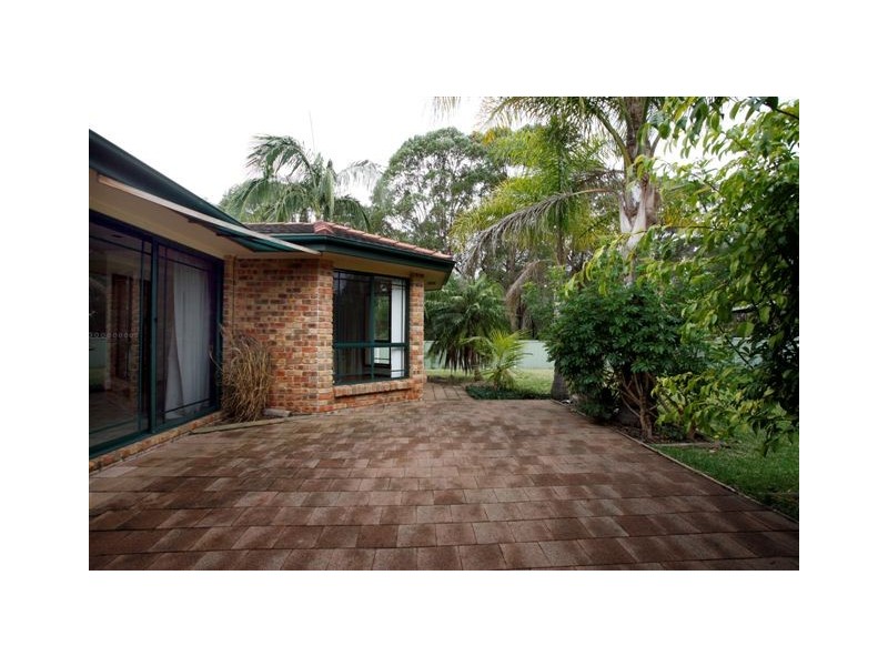 8 Starboard Close, Rathmines NSW 2283
