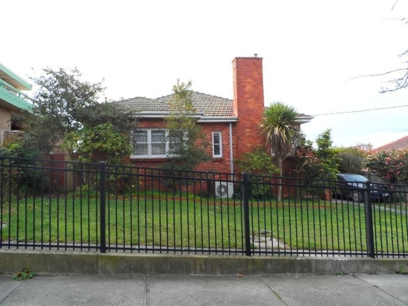 24 HENRY Street, Traralgon VIC 3844