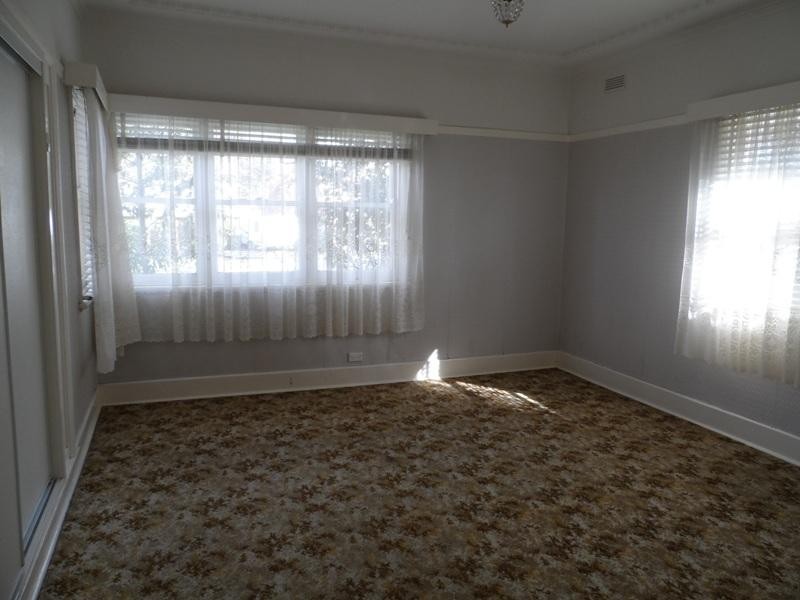 24 HENRY Street, Traralgon VIC 3844