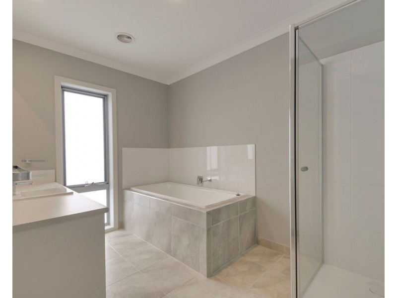 1 Eton Avenue, Traralgon VIC 3844