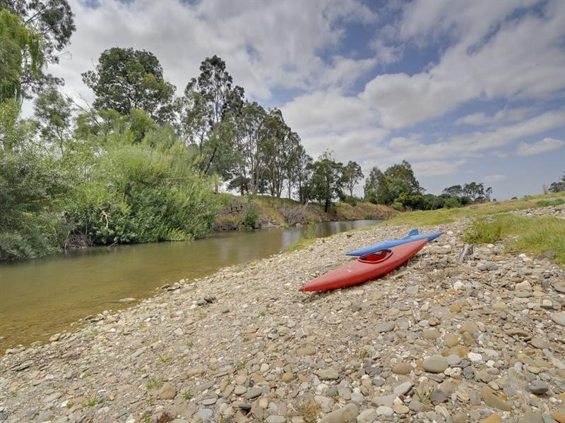 50 Cowwarr Seaton Road, Cowwarr VIC 3857