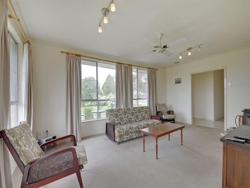 50 Cowwarr Seaton Road, Cowwarr VIC 3857