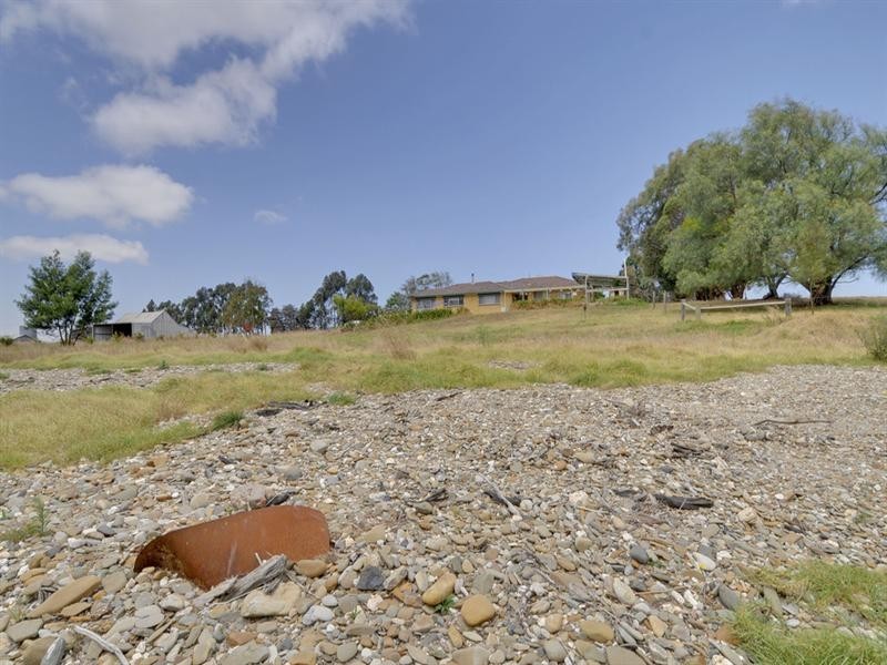 50 Cowwarr Seaton Road, Cowwarr VIC 3857