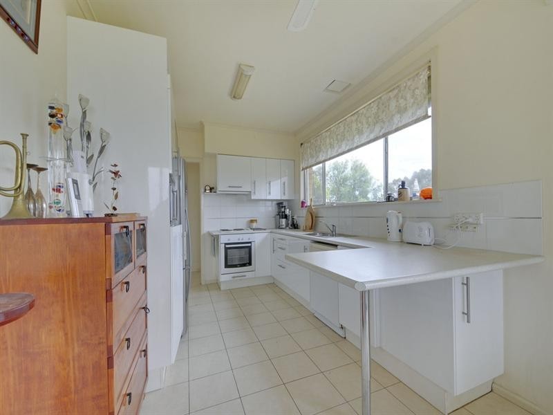 50 Cowwarr Seaton Road, Cowwarr VIC 3857