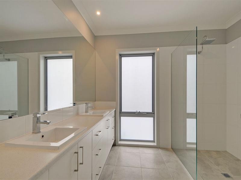 1 ETON Avenue, Traralgon VIC 3844