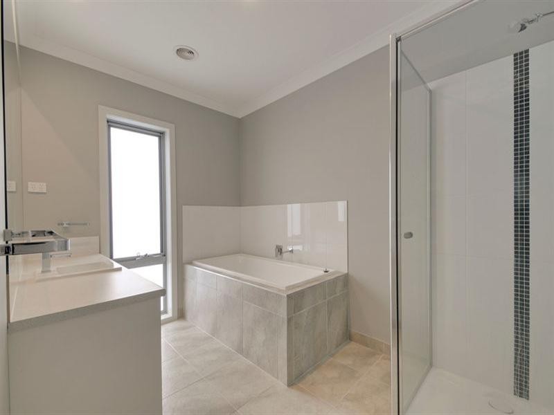 1 ETON Avenue, Traralgon VIC 3844