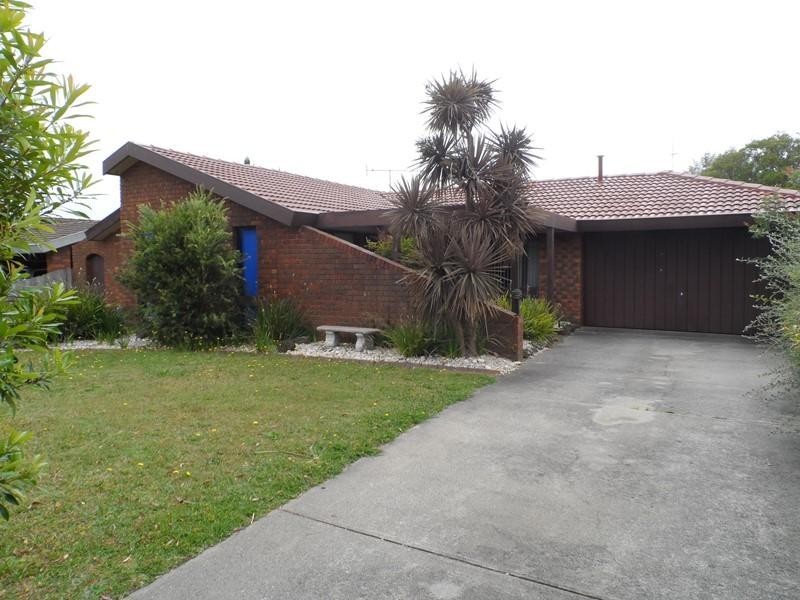 18 STIRLING Avenue, Traralgon VIC 3844