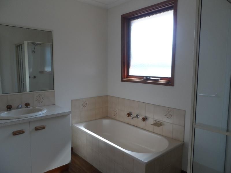 123 SEYMOUR Street, Traralgon VIC 3844