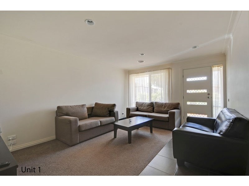 1/2 LAWN Avenue, Traralgon VIC 3844