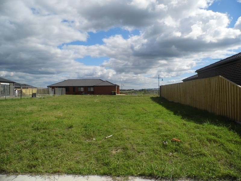 68 Hammersmith Circuit, Traralgon VIC 3844