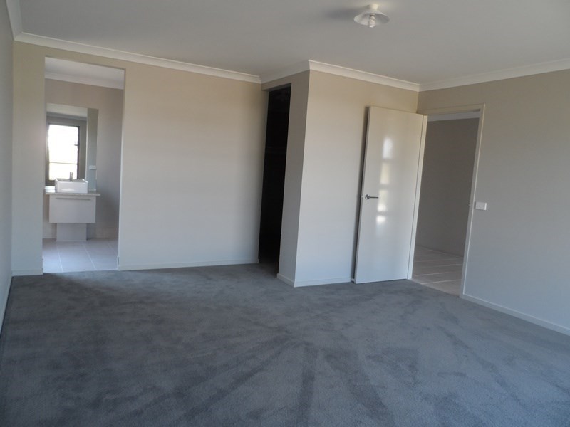 4 GODRIDGE Road, Morwell VIC 3840