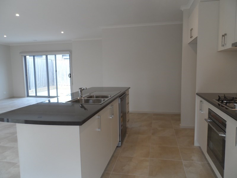 10 MIRANDA Court, Traralgon VIC 3844