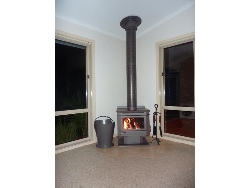 8 Emerald Court, Traralgon VIC 3844