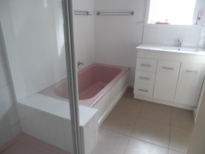 21 SAUNDERS Crescent, Traralgon VIC 3844